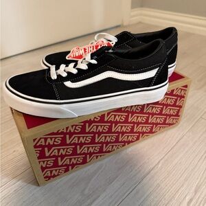 NWT Vans Big Kids Old Skool Shoe